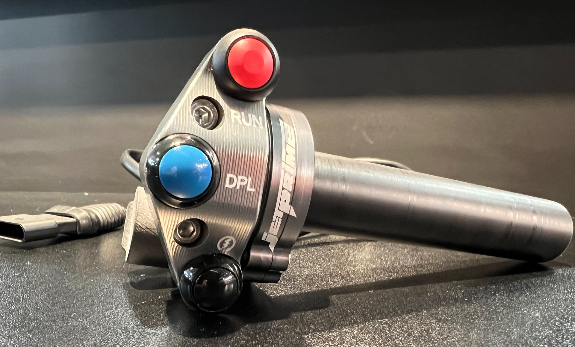 aprilia tuono mode switch